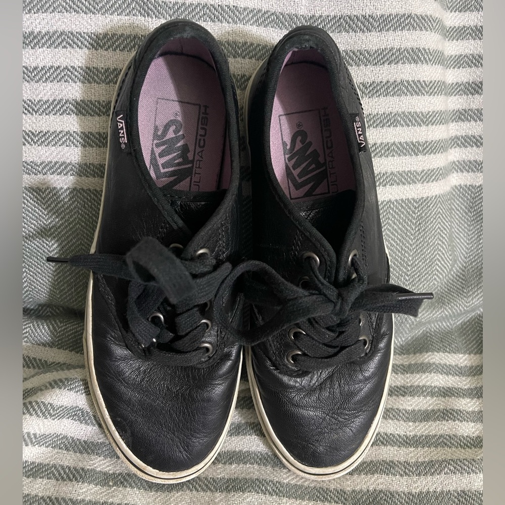 Vans Black Leather Low‎ Top Skater Size 6.5 - Picture 3 of 4